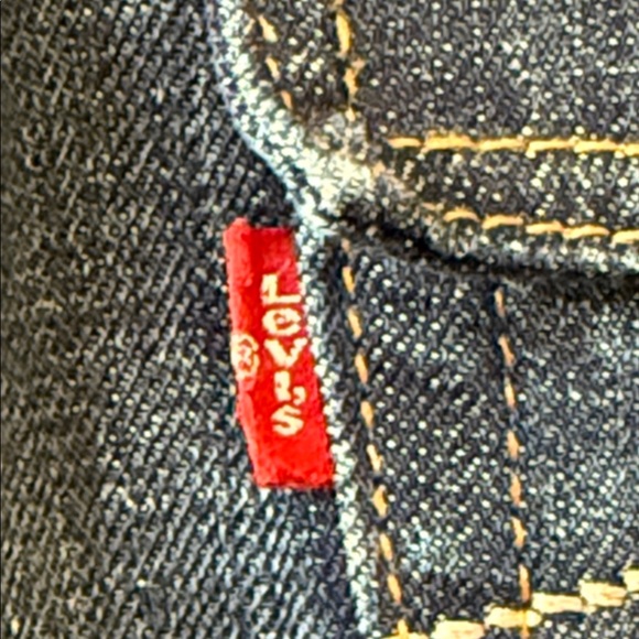 Levi’s 545 Low Boot Cut Jean Dark Blue Distressed Feathering Flap Pocket 10M/32L - Picture 12 of 16